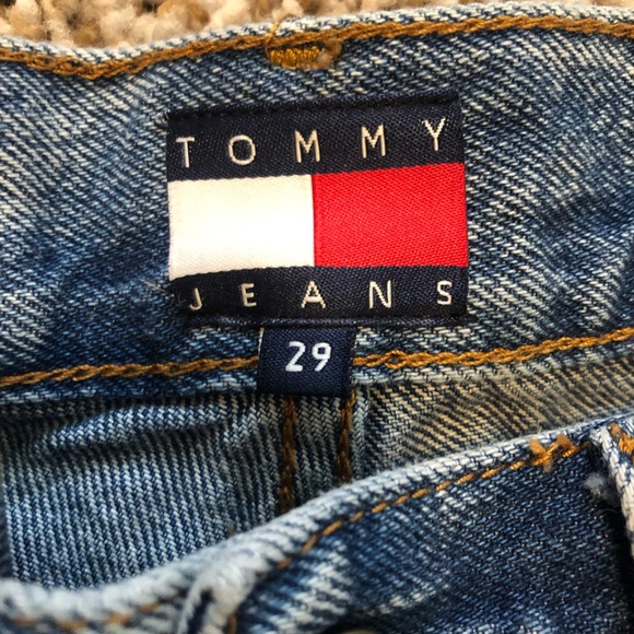 Tommy jeans for UO ‘90s classic denim shorts - Picture 4 of 4